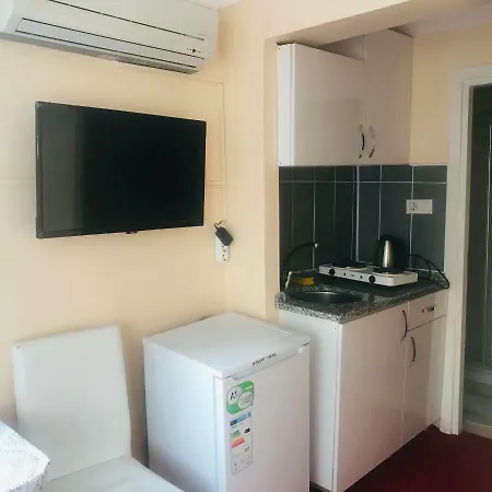 Apart Aparthotel 2*
