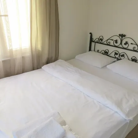 Apart 2* איסטמבול